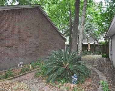 3319 Beech Point Dr - Photo Thumbnail 20