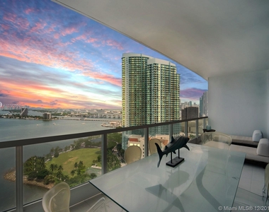 2020 N Bayshore Dr - Photo Thumbnail 0