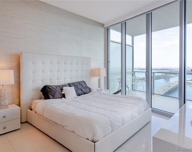 1100 Biscayne Blvd - Photo Thumbnail 9