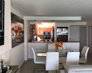 6917 Collins Ave - Photo Thumbnail 17