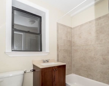 1347 N Dearborn 503 - Photo Thumbnail 3