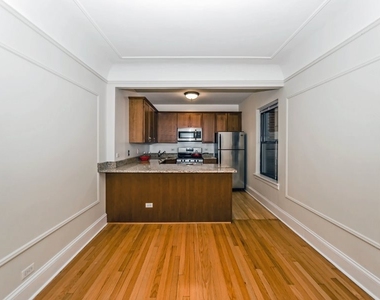 215 East Chestnut - Photo Thumbnail 19