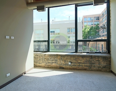 925 W Huron - Photo Thumbnail 12