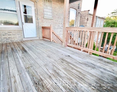 2117 W Lunt Ave. Apt 2 - Photo Thumbnail 13