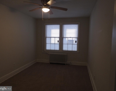 1269 Raum Street Ne - Photo Thumbnail 3