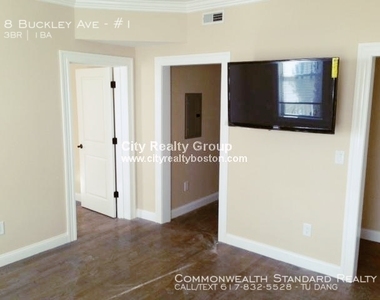 8 Buckley Ave - Photo Thumbnail 7