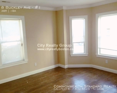 8 Buckley Ave - Photo Thumbnail 3