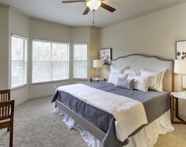 2700 Barton Creek Blvd - Photo Thumbnail 5