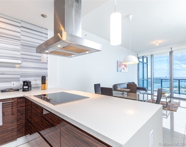 1100 Biscayne Blvd - Photo Thumbnail 12