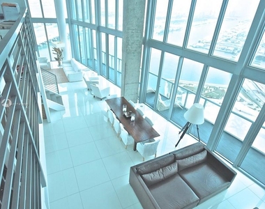 888 Biscayne Blvd - Photo Thumbnail 90