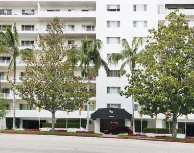 10717 Wilshire Blvd - Photo Thumbnail 1