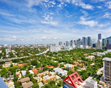 2101 Brickell Ave - Photo Thumbnail 36