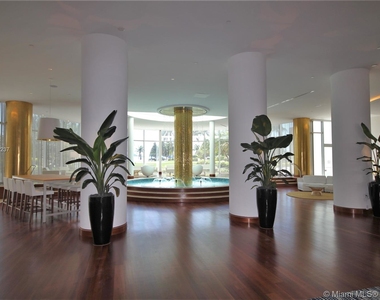 5151 Collins Ave - Photo Thumbnail 47