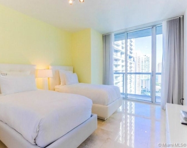 485 Brickell Ave. - Photo Thumbnail 32