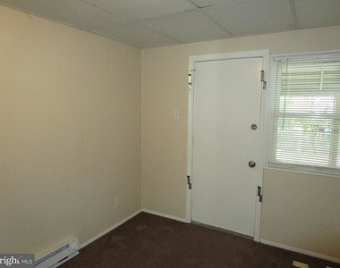 2120 E Cheltenham Avenue - Photo Thumbnail 24