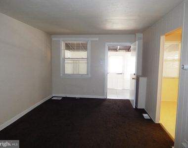 2120 E Cheltenham Avenue - Photo Thumbnail 57