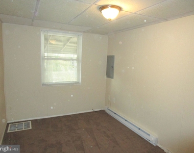 2120 E Cheltenham Avenue - Photo Thumbnail 18