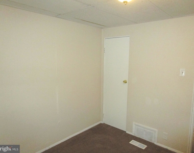 2120 E Cheltenham Avenue - Photo Thumbnail 15