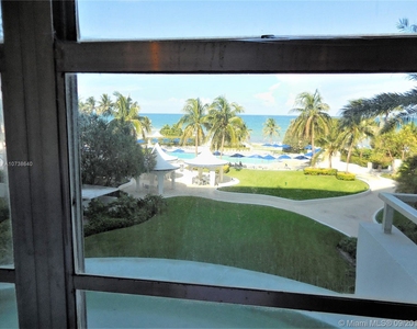 5151 Collins Ave - Photo Thumbnail 81