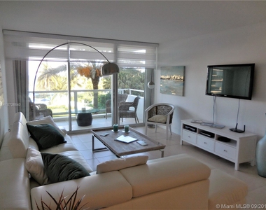 5151 Collins Ave - Photo Thumbnail 161