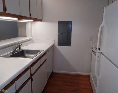 1230 University Ct Apt 103 - Photo Thumbnail 1