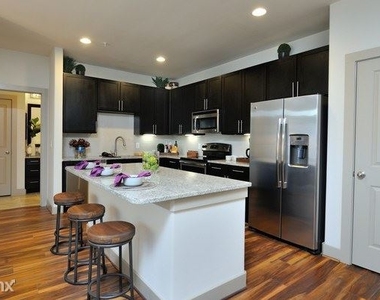 3400 Falcon Landing Blvd - Photo Thumbnail 3