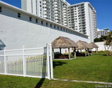 5601 Collins Ave - Photo Thumbnail 33