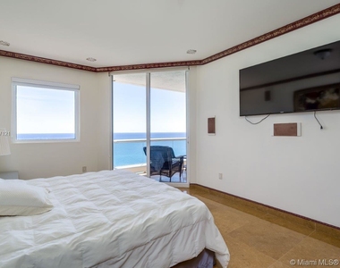 17875 Collins Ave - Photo Thumbnail 59