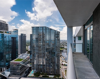 500 Brickell Ave - Photo Thumbnail 49