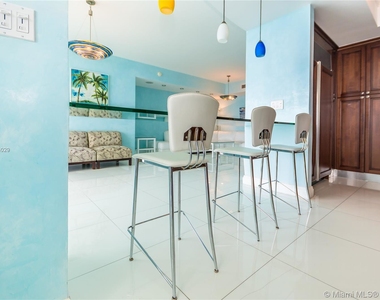 17875 Collins Ave - Photo Thumbnail 35