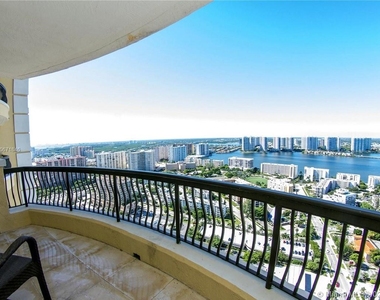 17875 Collins Ave - Photo Thumbnail 72