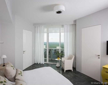 15811 Collins Ave - Photo Thumbnail 40