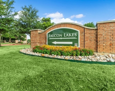 6504 Falcon River Way - Photo Thumbnail 5