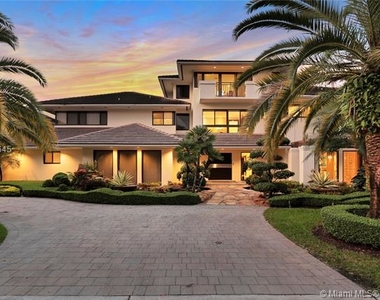 9464 Nw 52nd Doral Ln - Photo Thumbnail 9