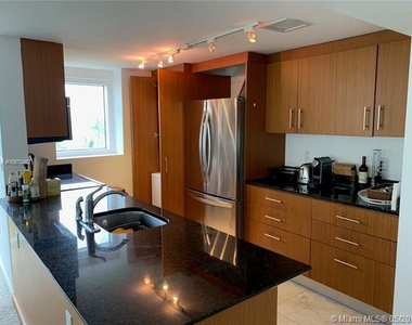 10275 Collins Ave - Photo Thumbnail 5