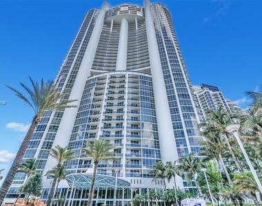 18101 Collins Ave - Photo Thumbnail 56