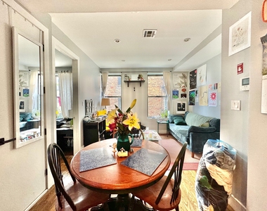 663 Hancock Street - Photo Thumbnail 4