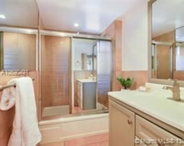 230 Sunrise Dr - Photo Thumbnail 4