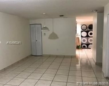 18751 Nw 84th Pl Apt 503 - Photo Thumbnail 4