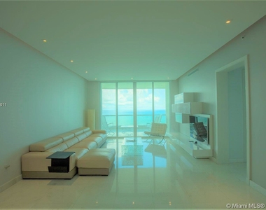 16051 Collins Ave - Photo Thumbnail 1