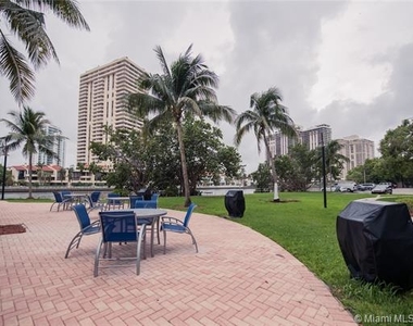 19390 Collins Ave - Photo Thumbnail 144