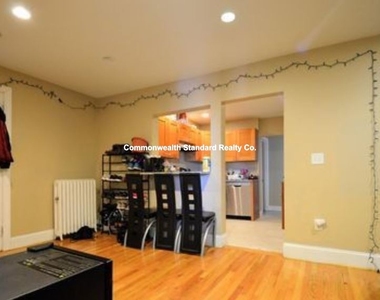 328 Saint Paul St - Photo Thumbnail 9