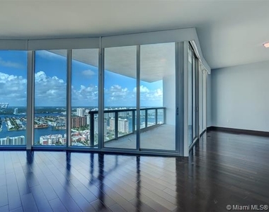 17001 Collins Ave - Photo Thumbnail 101