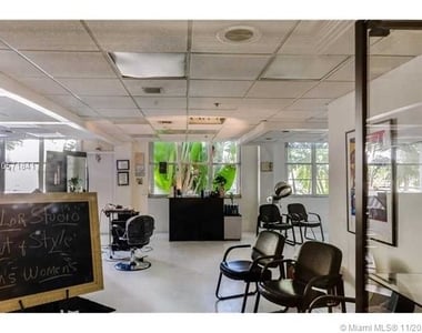 5161 Collins Ave - Photo Thumbnail 59