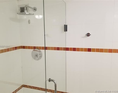 5161 Collins Ave - Photo Thumbnail 37