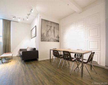 234 Ne 3rd St Apt 804 - Photo Thumbnail 2