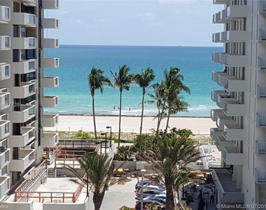 5700 Collins Ave Apt 8a - Photo Thumbnail 0