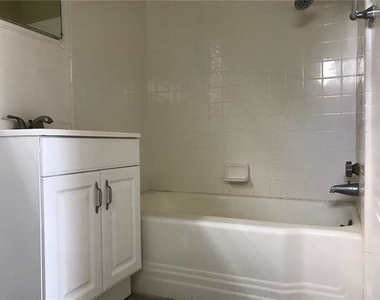 3216 Cockrell Avenue - Photo Thumbnail 12