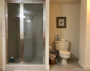 210 Sea View Dr - Photo Thumbnail 13