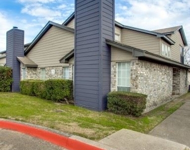 5902 N. Westcreek Court - Photo Thumbnail 7